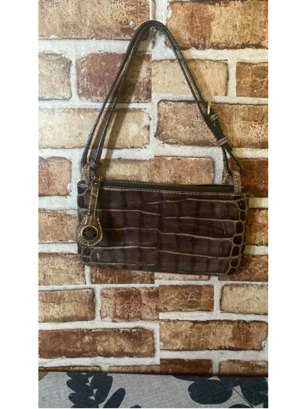 Dooney & Bourke Vtg croc shoulder bag Nile collection
